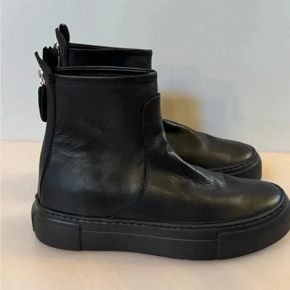 AGL Leather  Meghan Platform Sneaker Bootie Size Women’s 6/36 Made It Italy - Picture 3 of 7